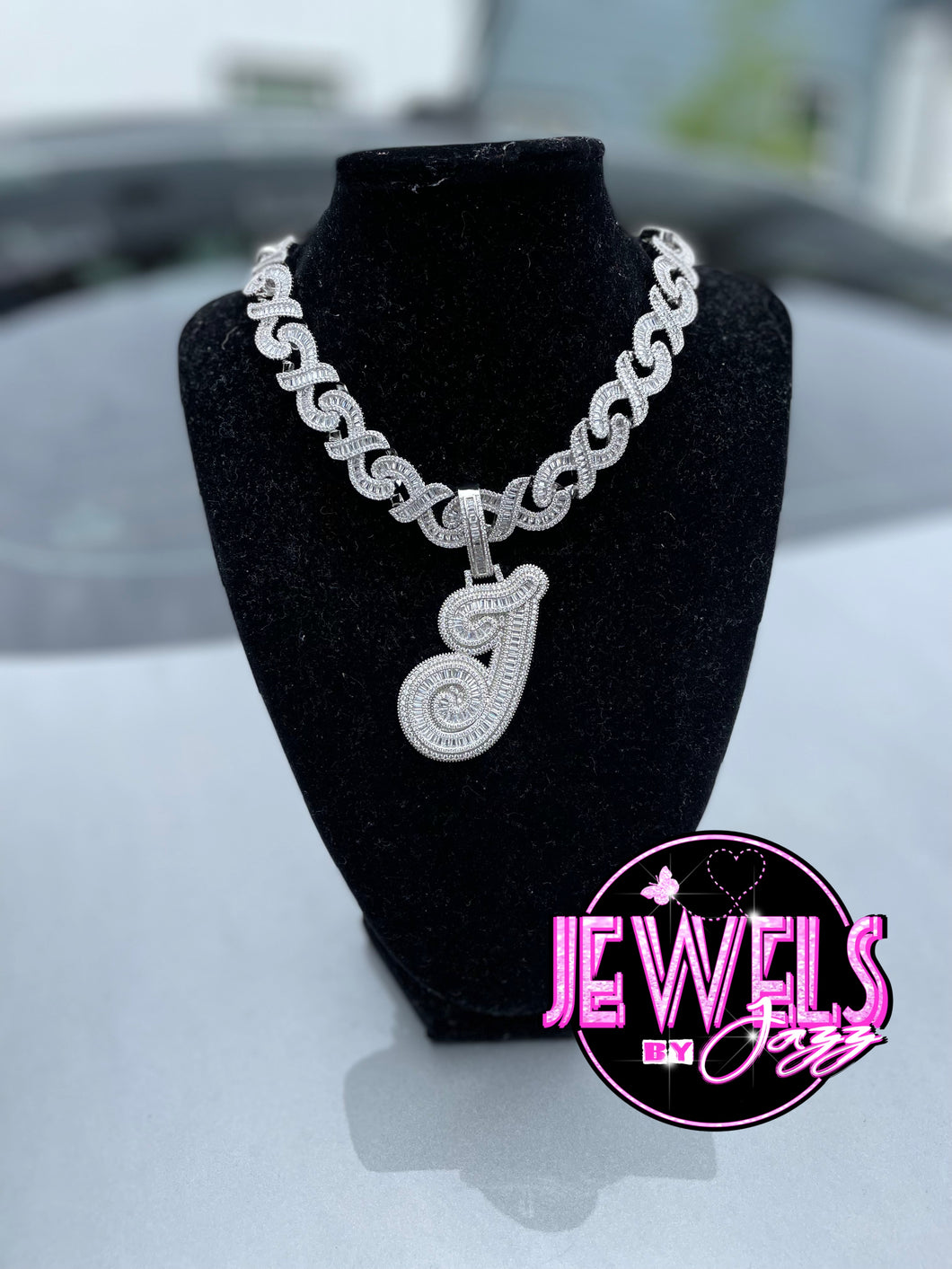Boss Pendant